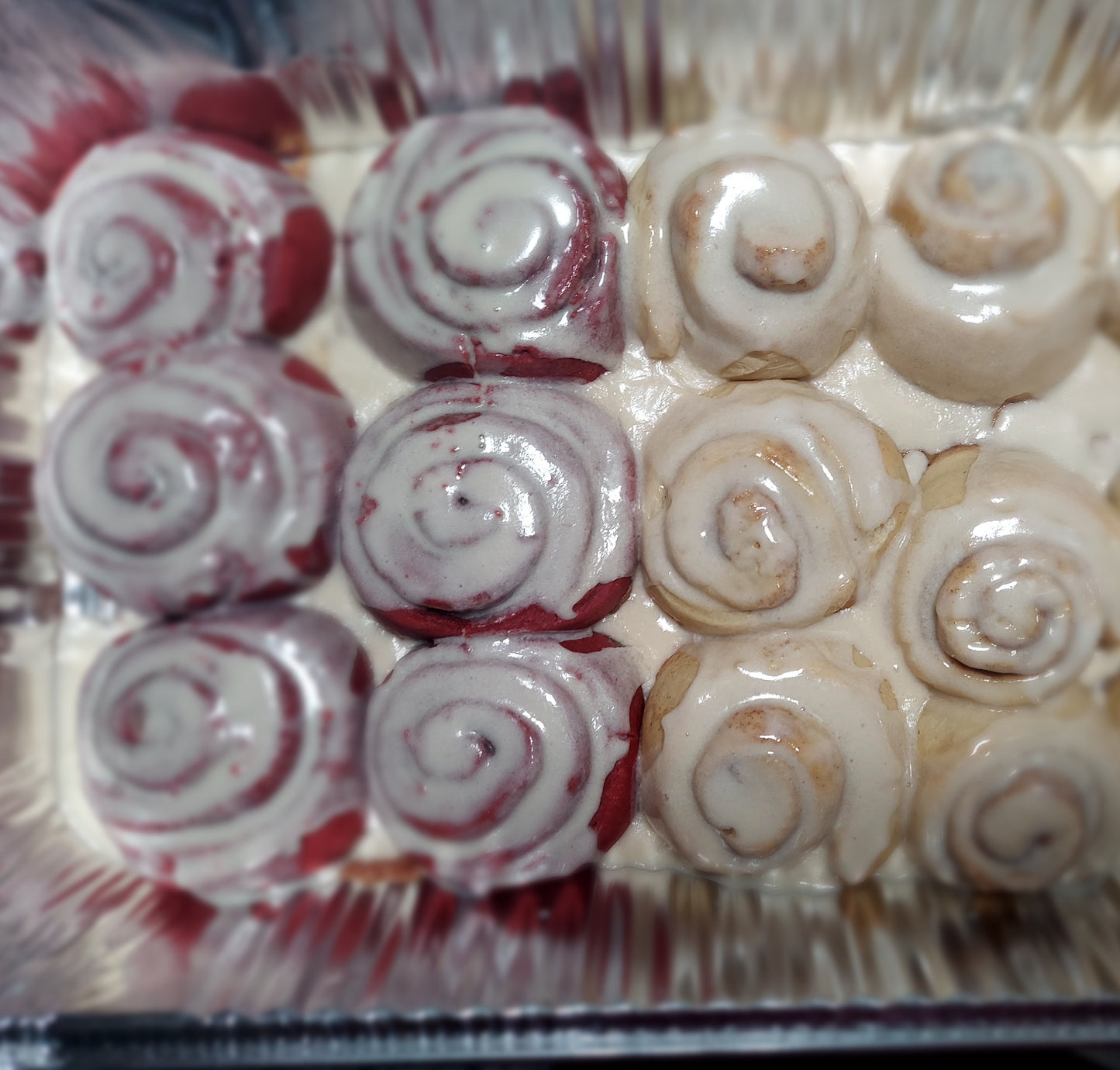 Half & Half Cinnamon Roll Pan